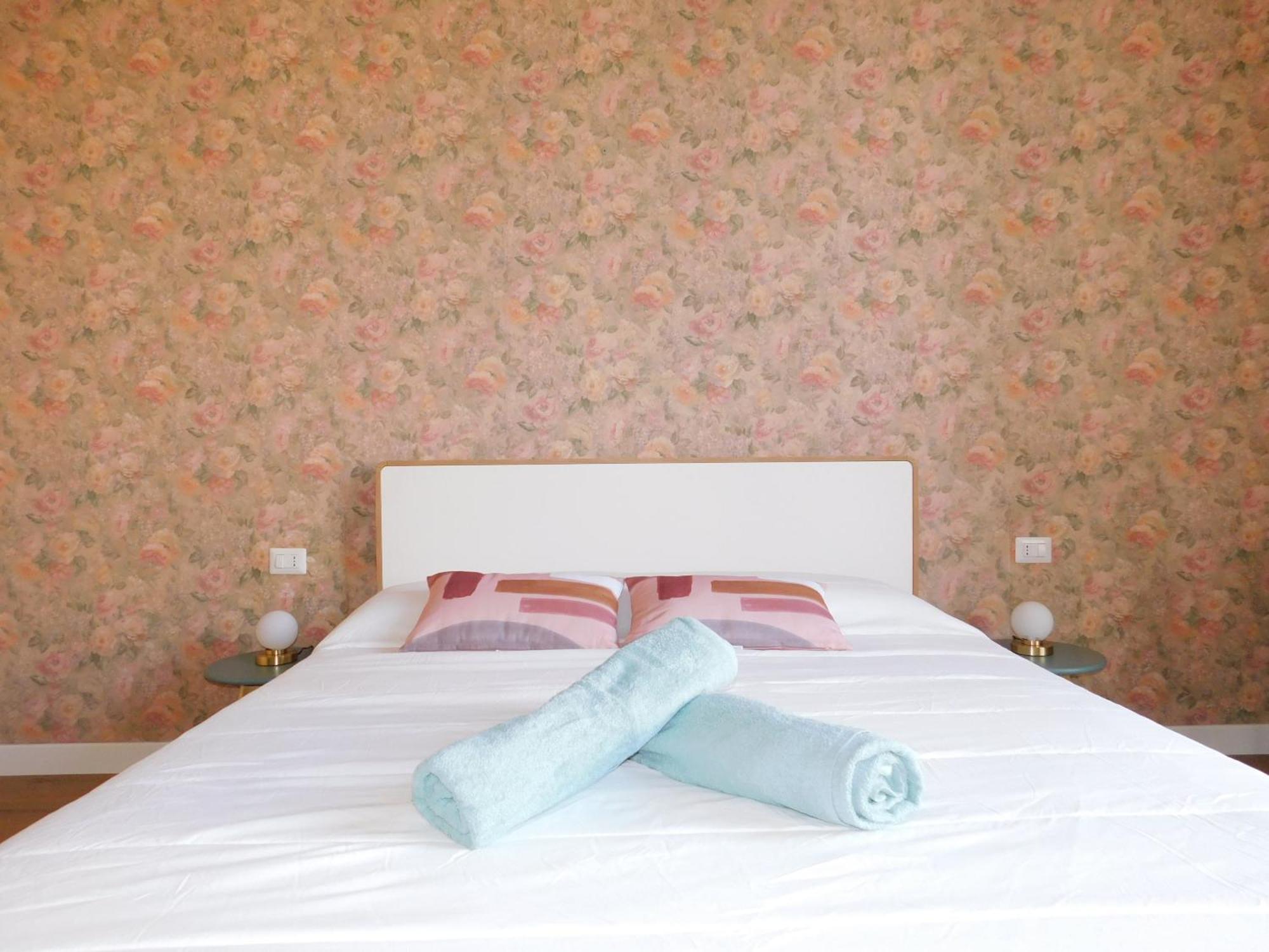 Hibiscus - Etnea Rooms Катанія Екстер'єр фото